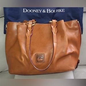 Dooney & Bourke bag